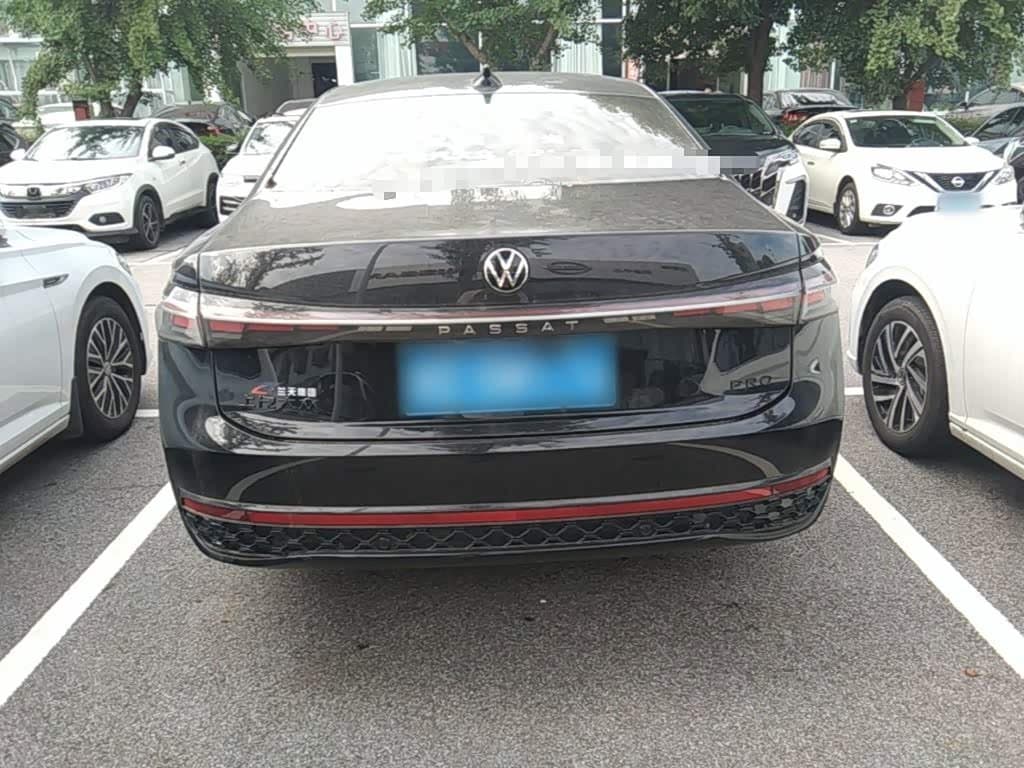 2024 Volkswagen Passat Black, 2,400 km, China export – photo 6