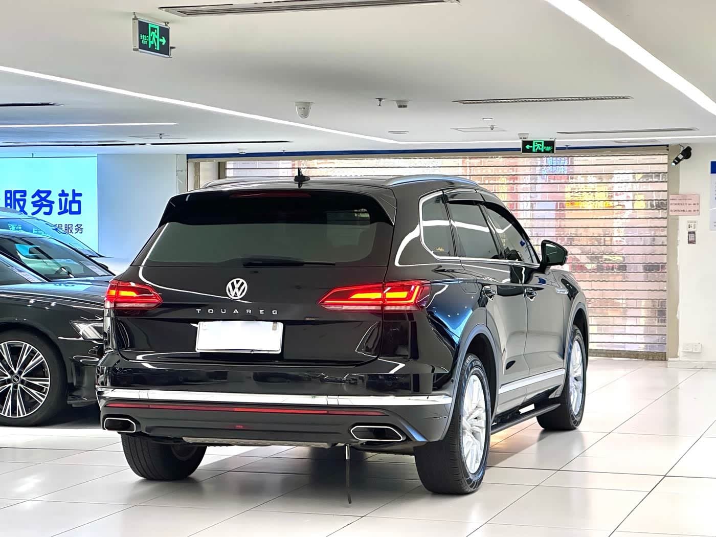 2019 Volkswagen Touareg Black, 70,000 km, China export – photo 7