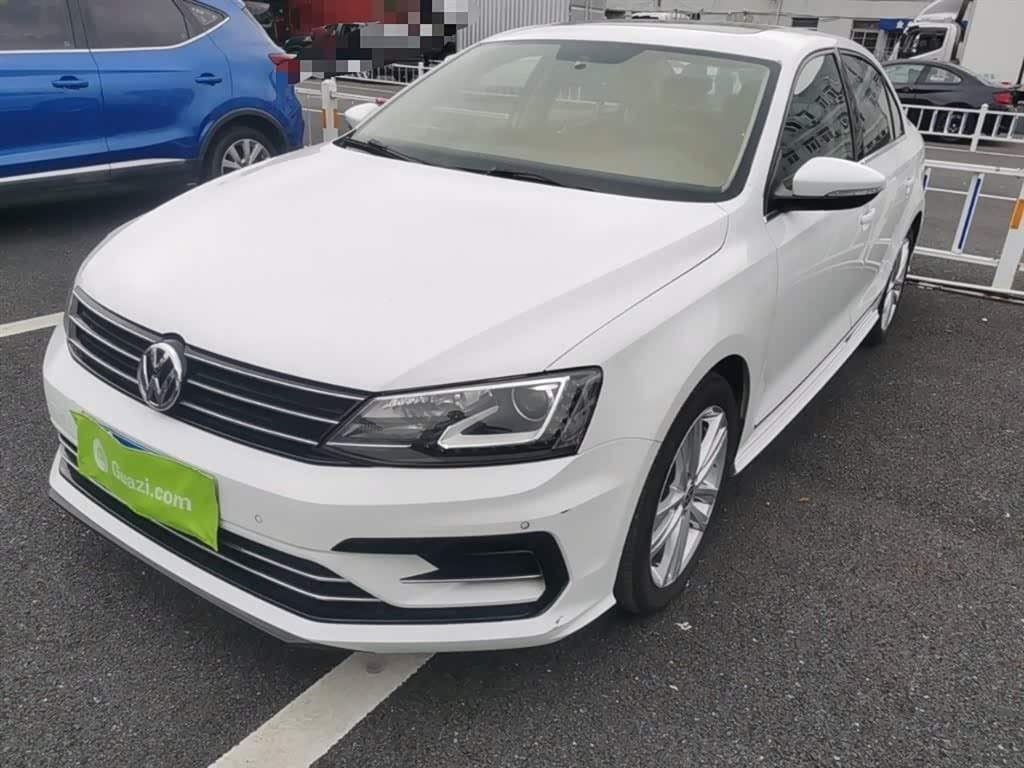 2017 Volkswagen Sagitar White, 69,600 km, China export – photo 2