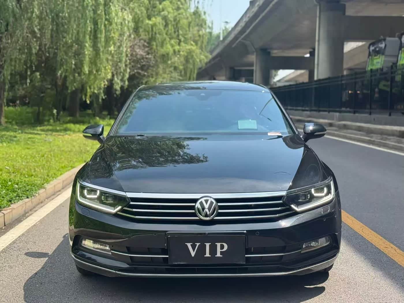 2016 Volkswagen Magotan Black, 97,000 km, China export – photo 2