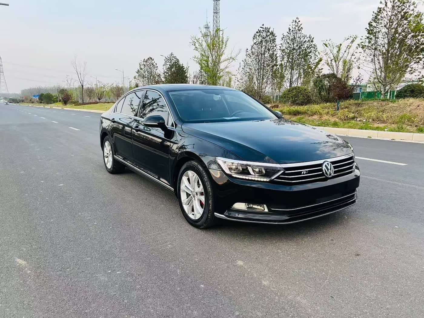 2019 Volkswagen Magotan Black, 70,000 km, China export – photo 3