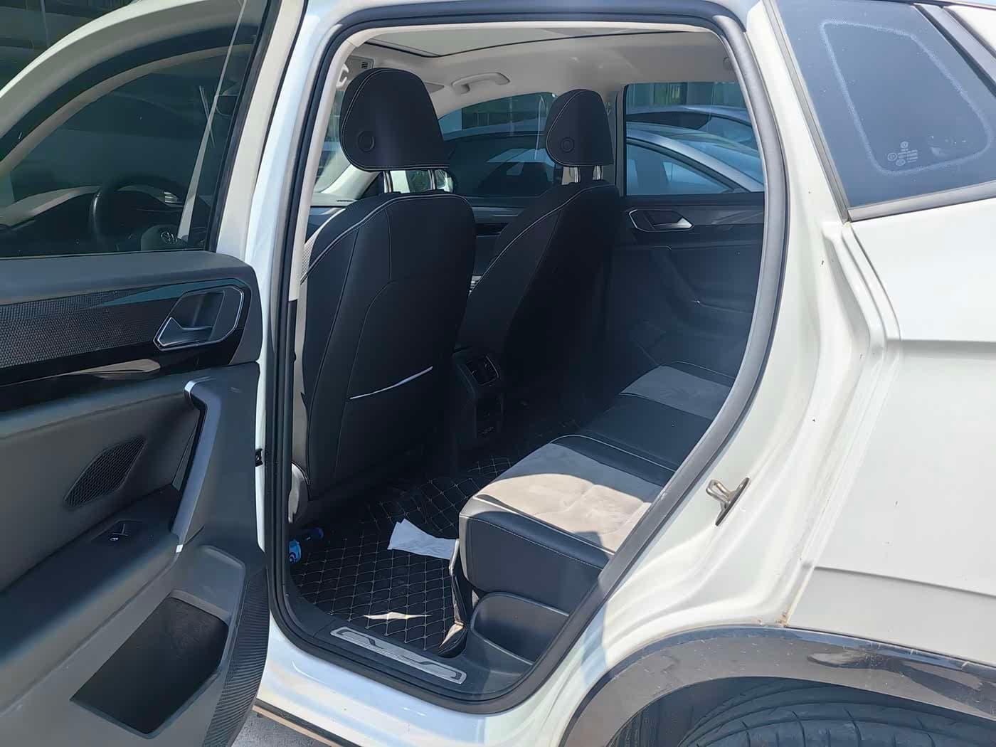 2020 Volkswagen Tayron X White, 90,000 km, China export – photo 3