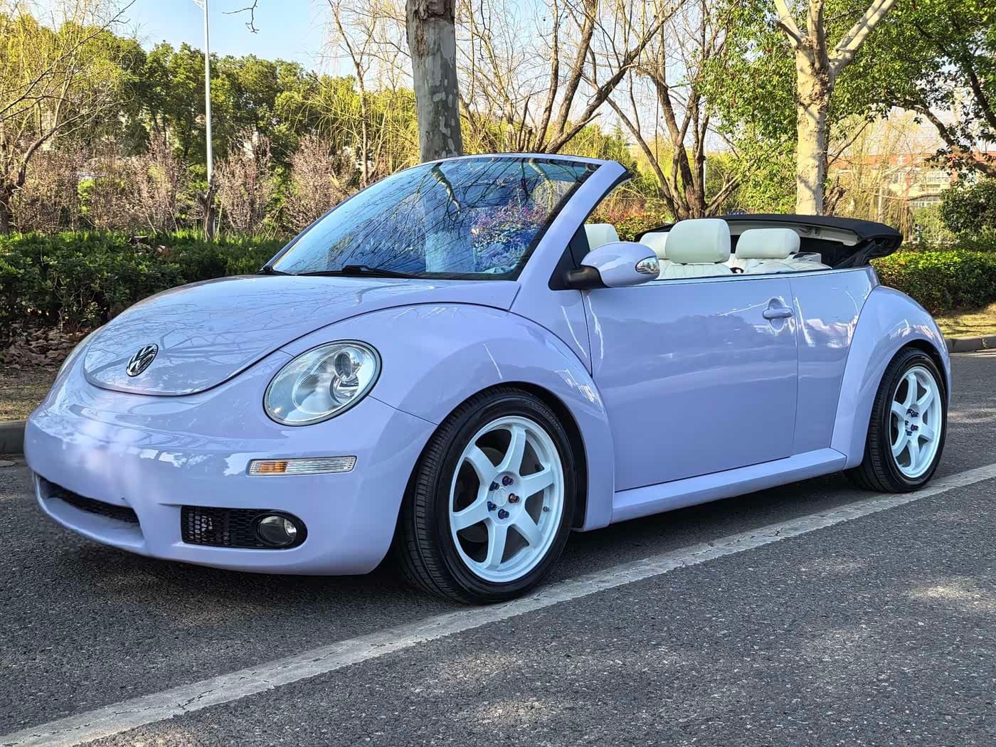 2010 Volkswagen Beetle Red, 66,800 km, China export – photo 1