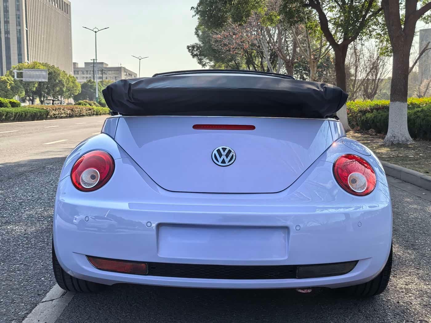 2010 Volkswagen Beetle Red, 66,800 km, China export – photo 5