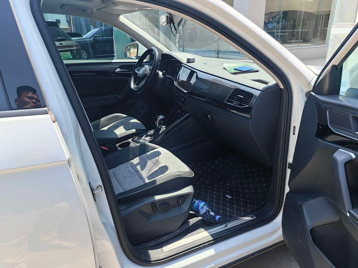 2020 Volkswagen Tayron X White, 90,000 km, China export – photo 5