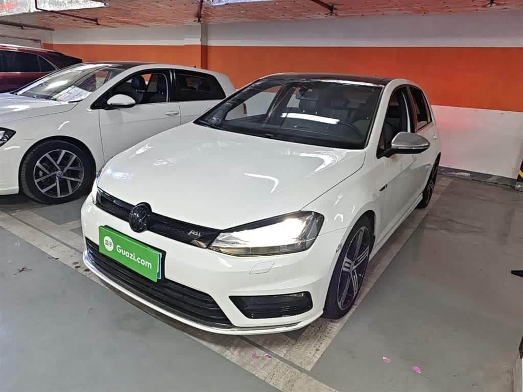 2015 Volkswagen Golf White, 88,400 km, China export – photo 1