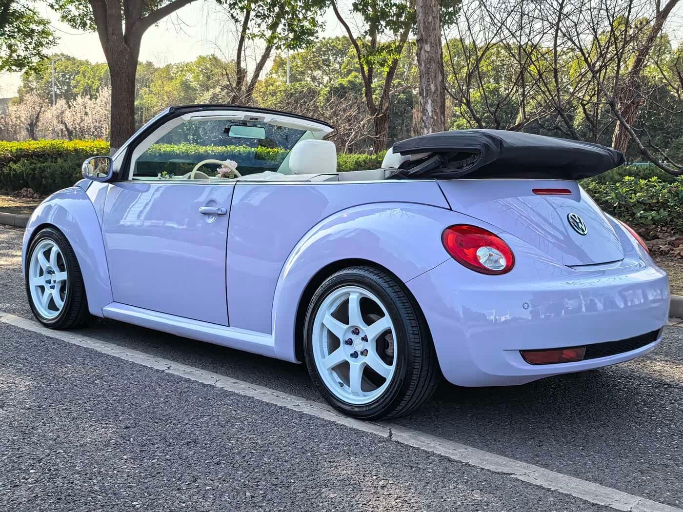2010 Volkswagen Beetle Red, 66,800 km, China export – photo 4