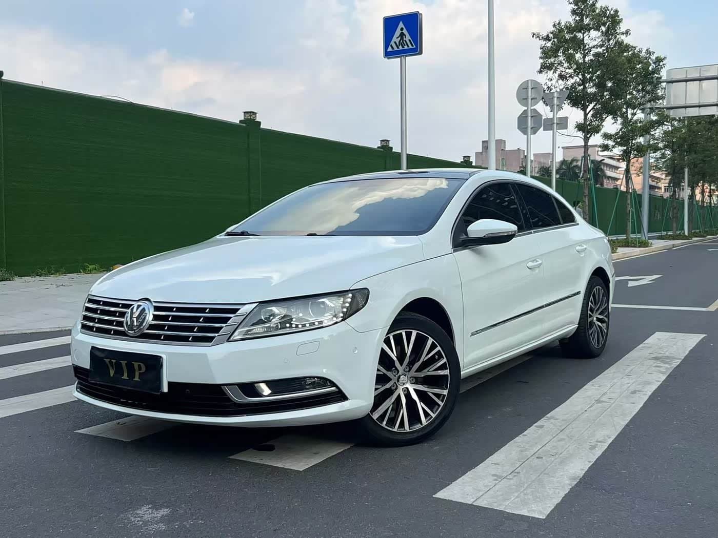 2014 Volkswagen FAW-Volkswagen CC White, 118,000 km, China export – photo 1