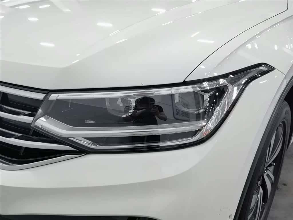 2020 Volkswagen Tiguan X White, 41,800 km, China export – photo 7