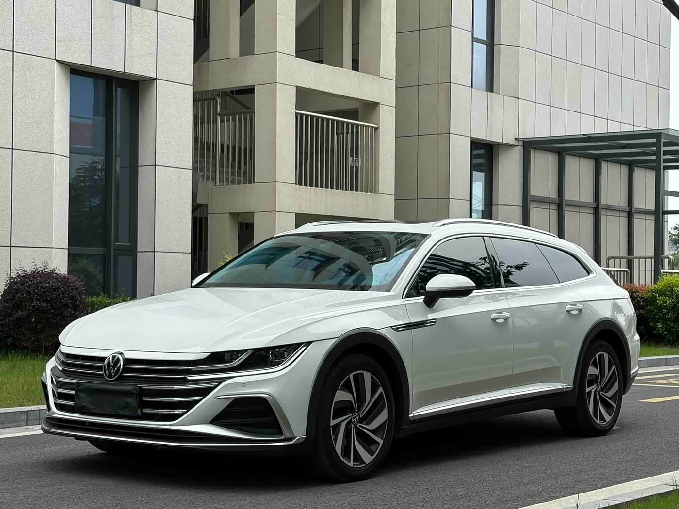 2020 Volkswagen FAW-Volkswagen CC White, 33,000 km, China export – photo 1