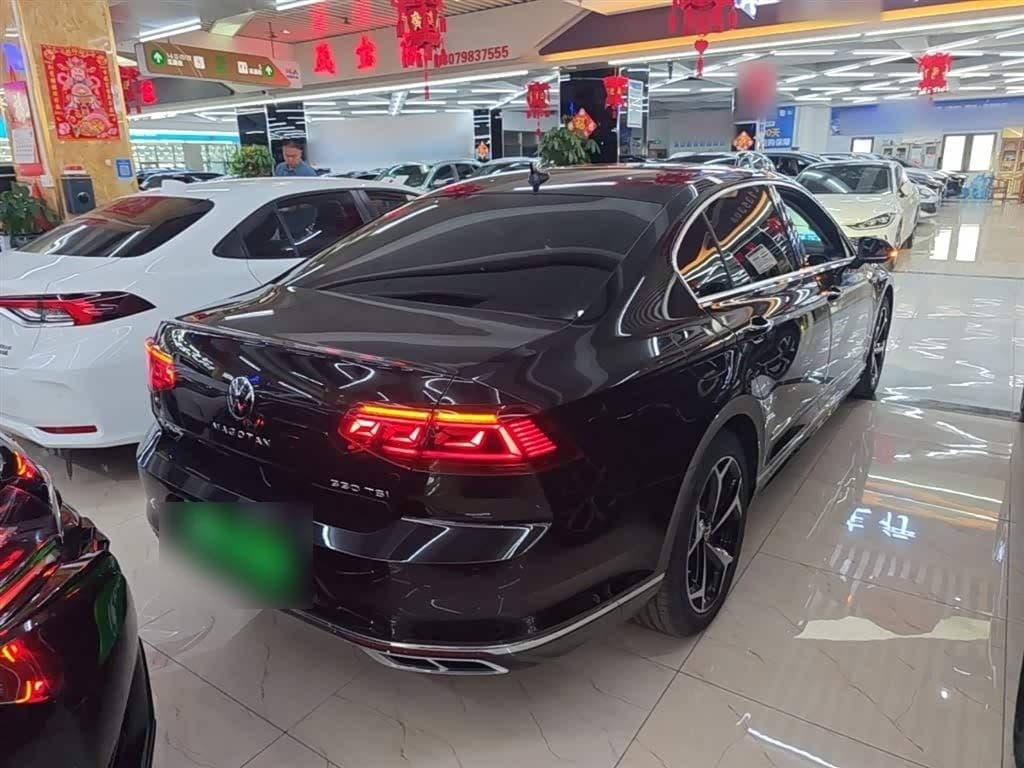 2024 Volkswagen Magotan Black, 9,800 km, China export – photo 7
