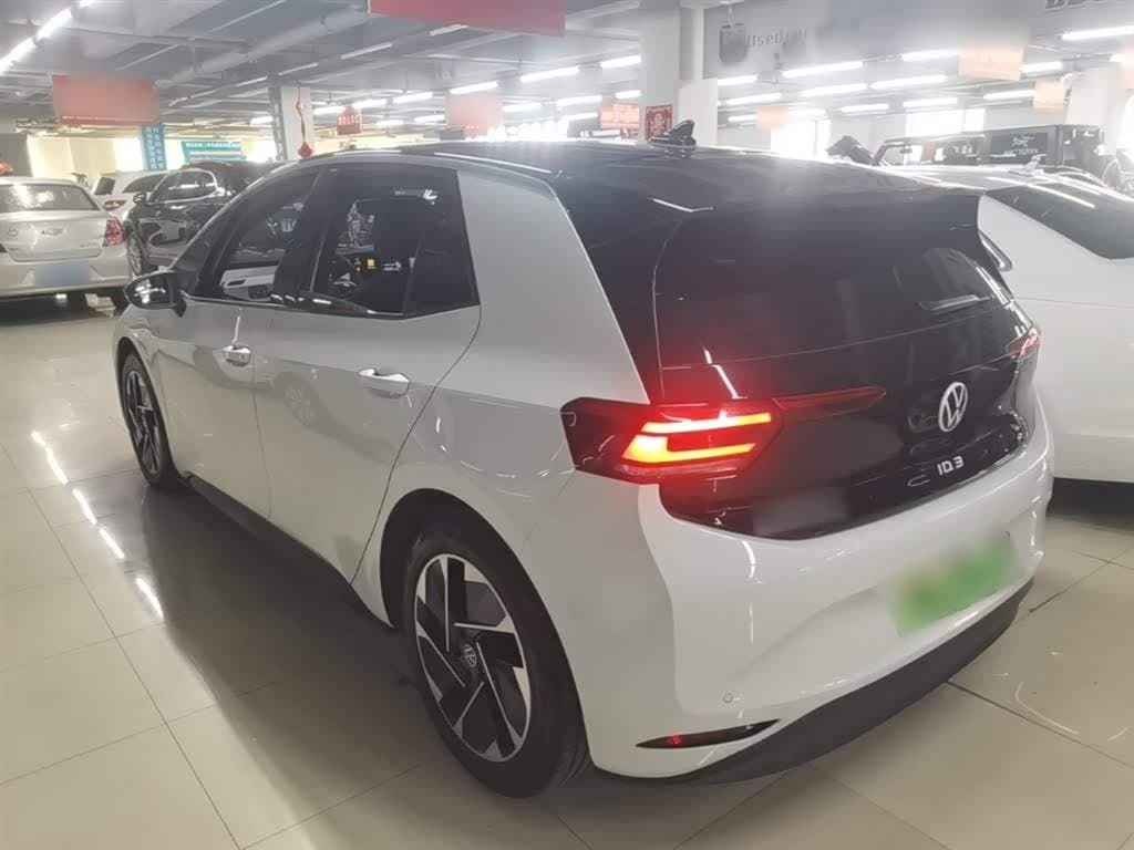 2024 Volkswagen ID.3 White, 57,600 km, China export – photo 5