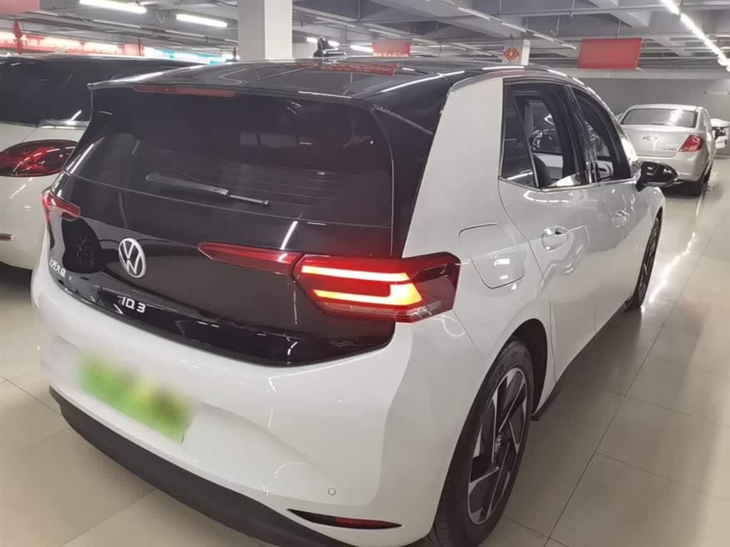 2024 Volkswagen ID.3 White, 57,600 km, China export – photo 7