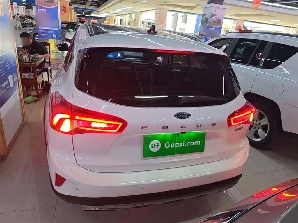 2020 Ford Focus White, 64,200 km, China export – photo 6