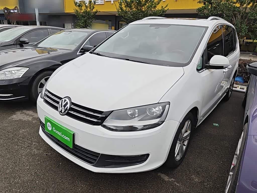 2017 Volkswagen Sharan White, 174,600 km, China export – photo 2