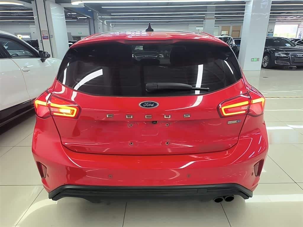 2019 Ford Focus Red, 120,300 km, China export – photo 6