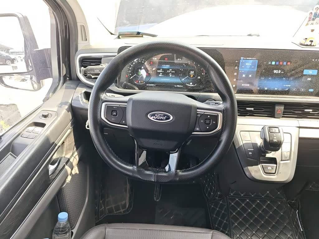 2023 Ford Tourneo Black, 54,500 km, China export – photo 3