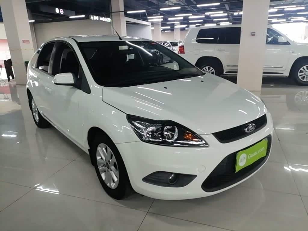 2013 Ford Focus White, 38,300 km, China export – photo 4