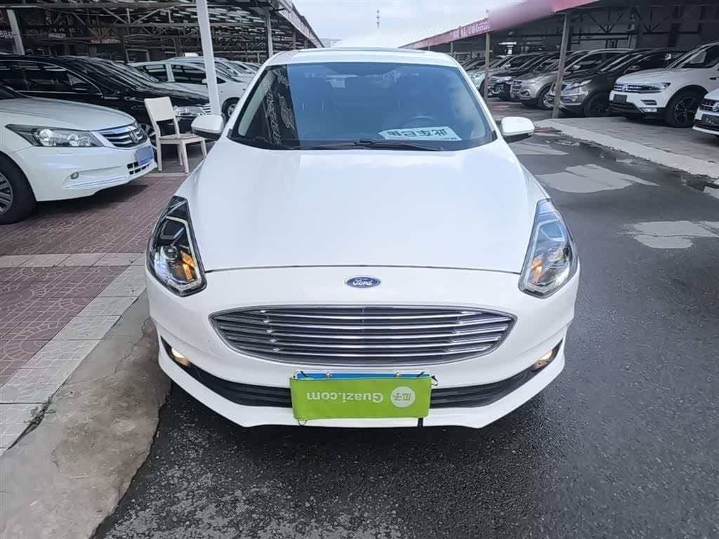 2019 Ford Escort White, 84,200 km, China export – photo 3