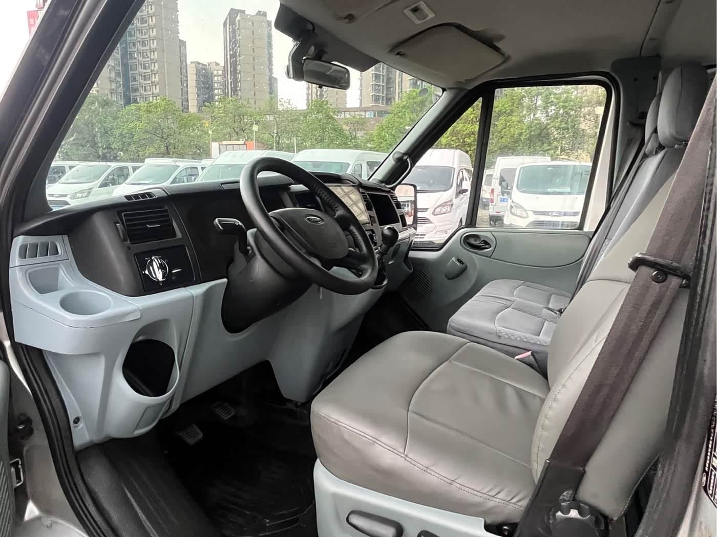 2011 Ford New Generation Transit 银灰色, 120,000 km, China export – photo 6