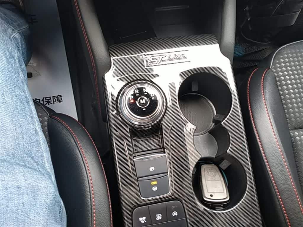 2020 Ford Focus White, 20,200 km, China export – photo 6