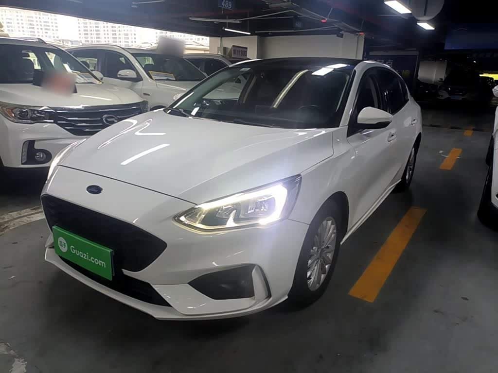 2019 Ford Focus White, 74,800 km, China export – photo 1