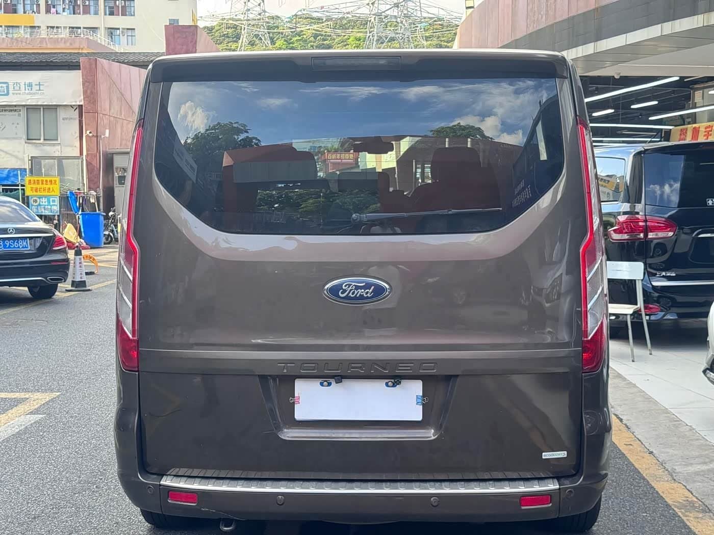 2017 Ford Tourneo Champagne, 180,000 km, China export – photo 5