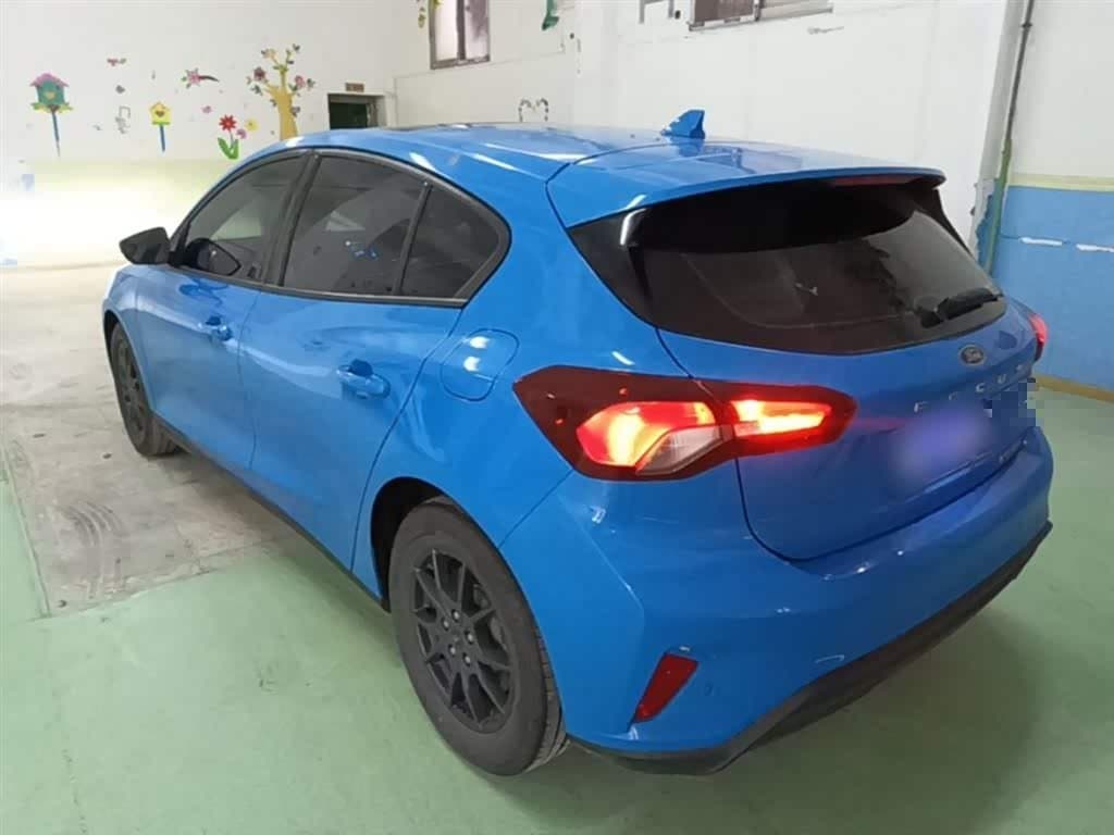 2022 Ford Focus Blue, 37,600 km, China export – photo 5