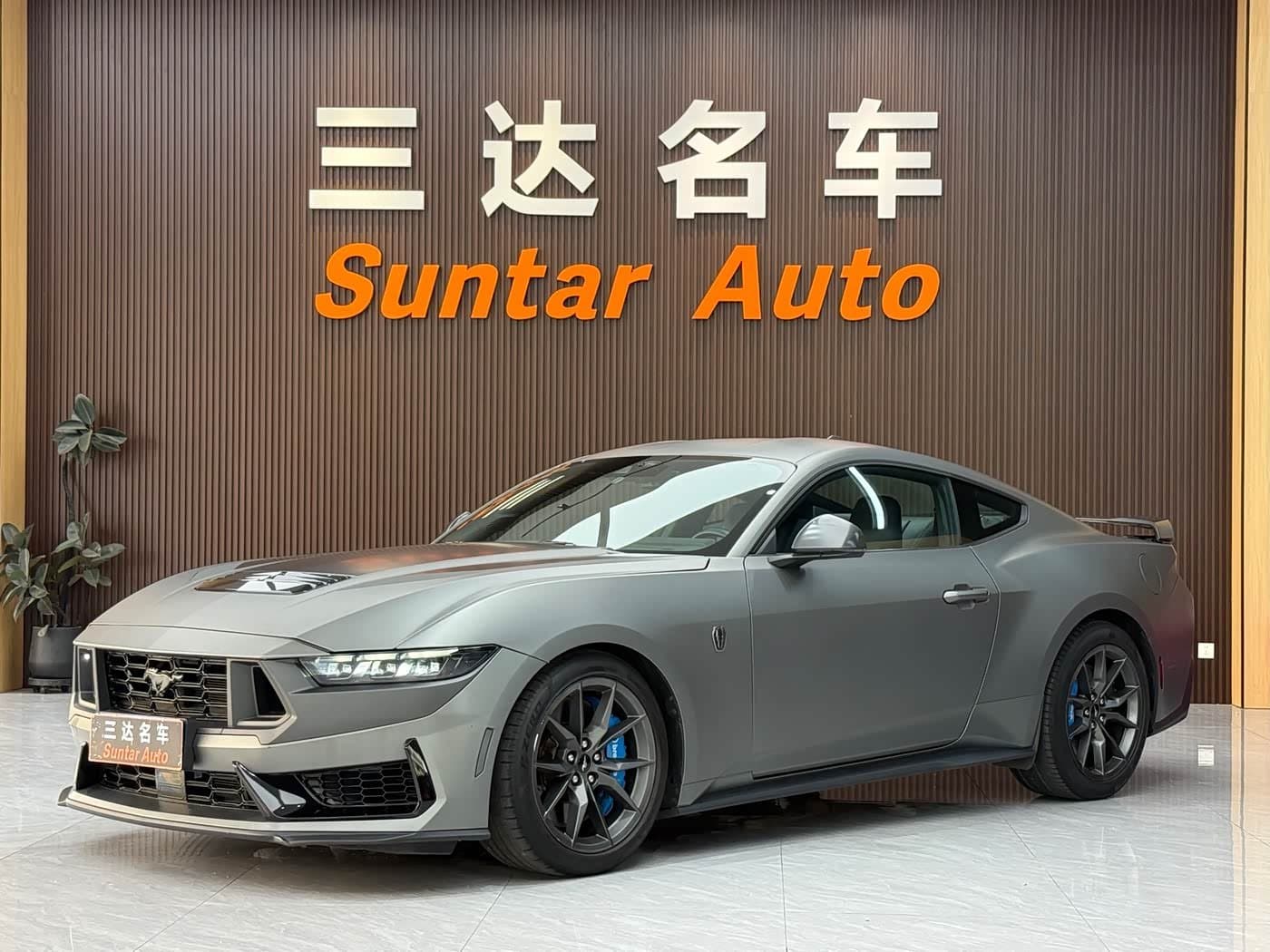 2024 Ford Mustang 银灰色, 15,000 km, China export – photo 1