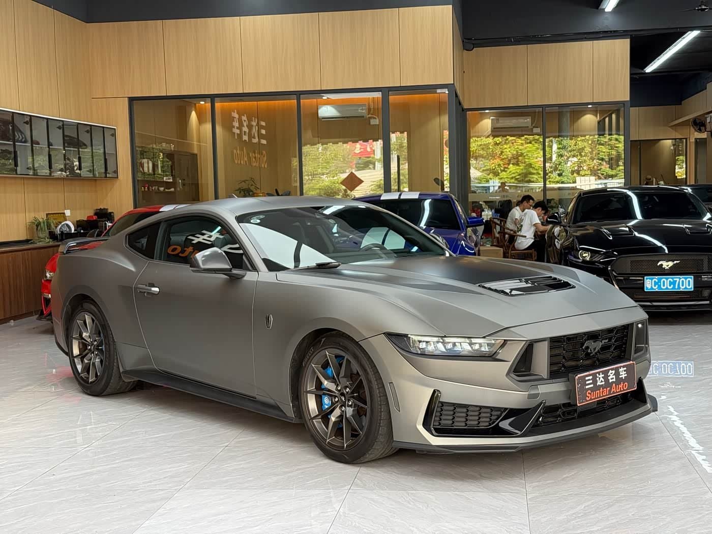 2024 Ford Mustang 银灰色, 15,000 km, China export – photo 3