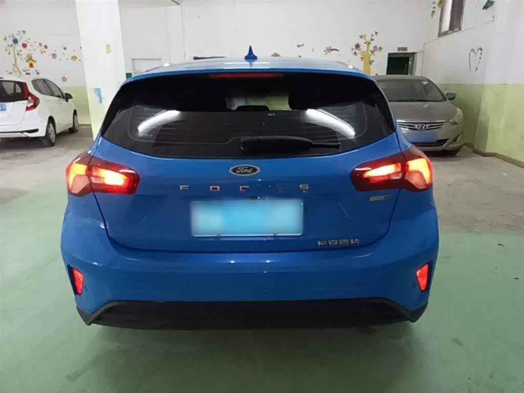 2022 Ford Focus Blue, 37,600 km, China export – photo 6