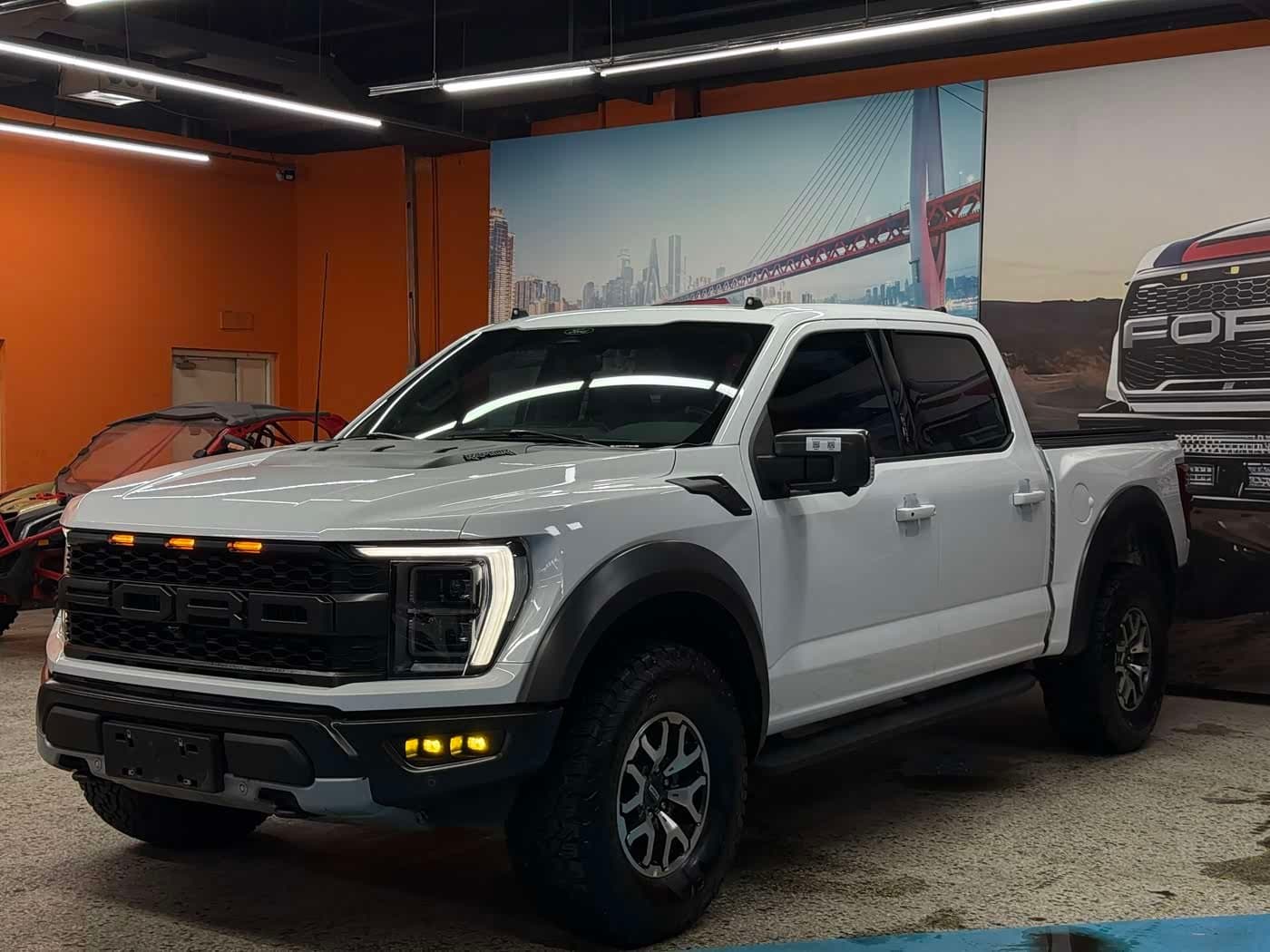 2023 Ford F-150 Raptor White, 15,000 km, China export – photo 1