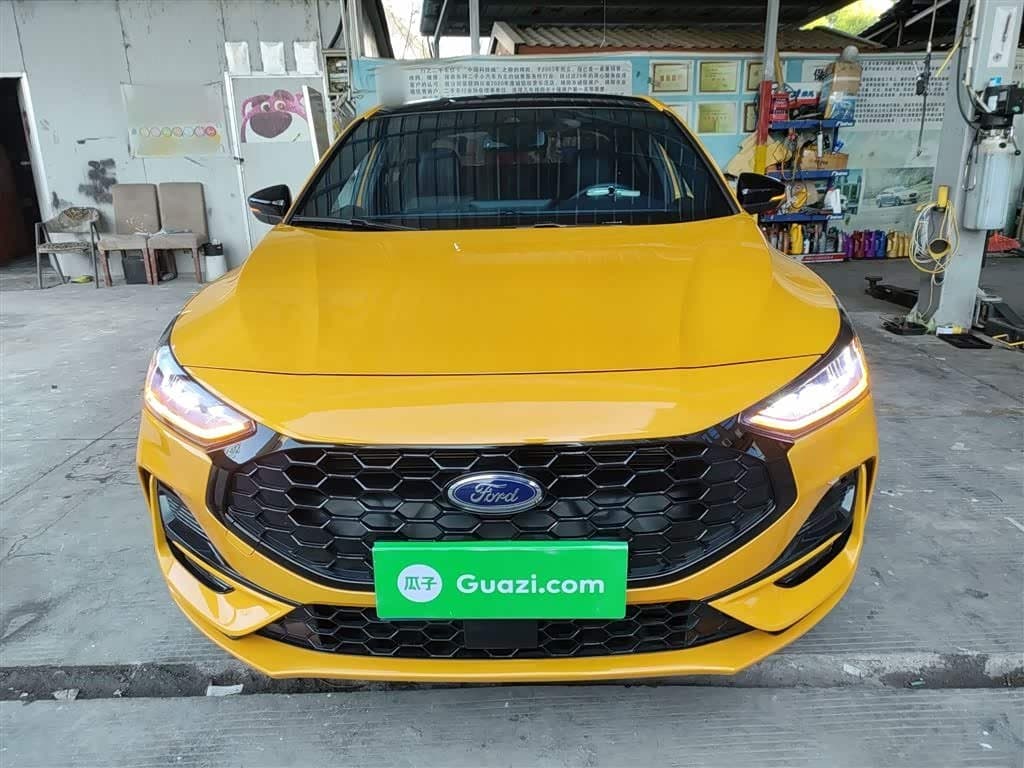 2022 Ford Focus Yellow, 31,100 km, China export – photo 3