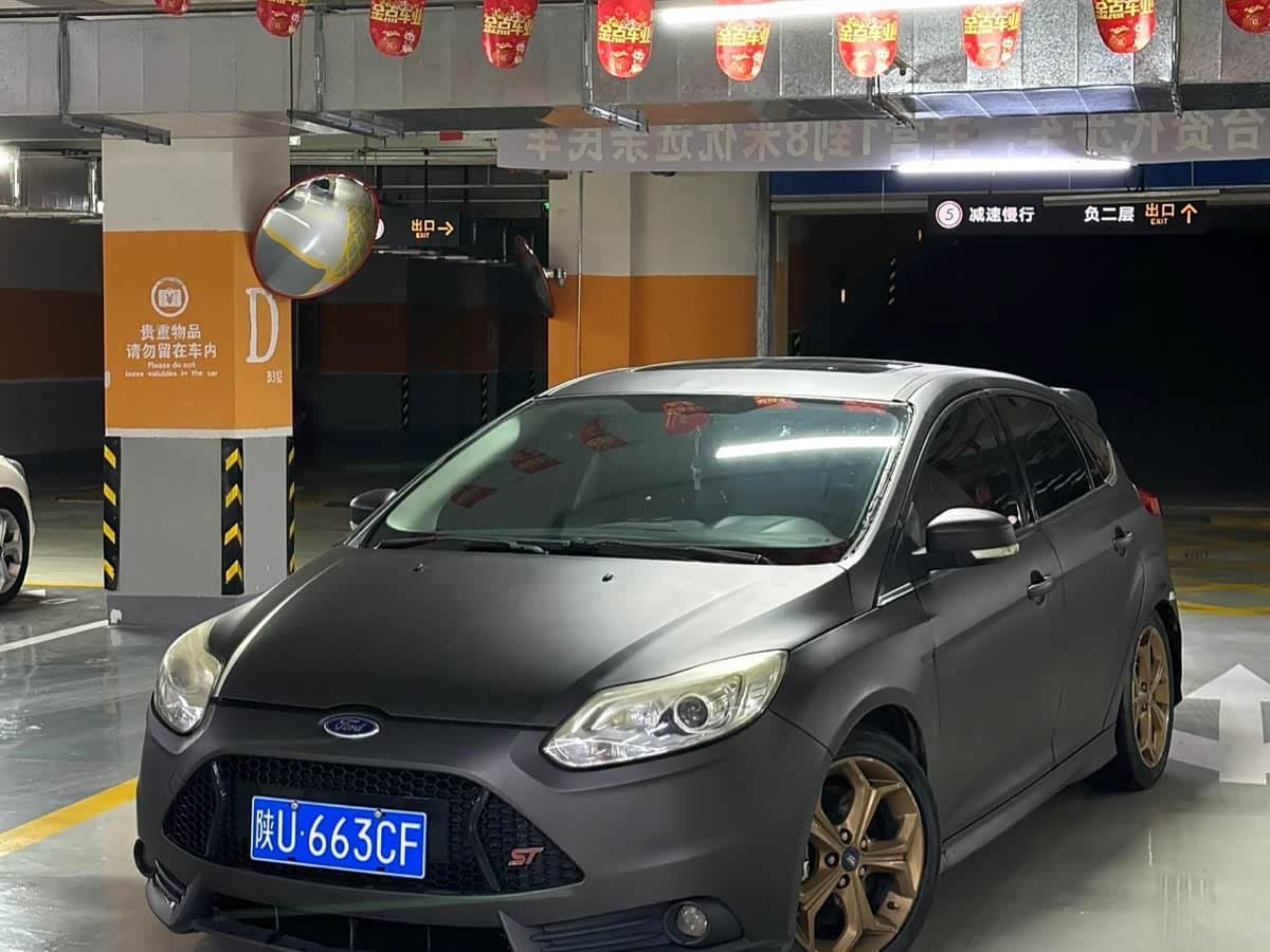2012 Ford Focus 银灰色, 114,000 km, China export – photo 1