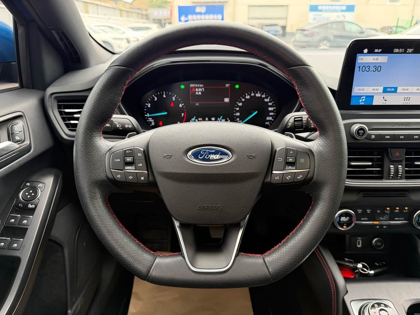 2019 Ford Focus Blue, 69,000 km, China export – photo 5