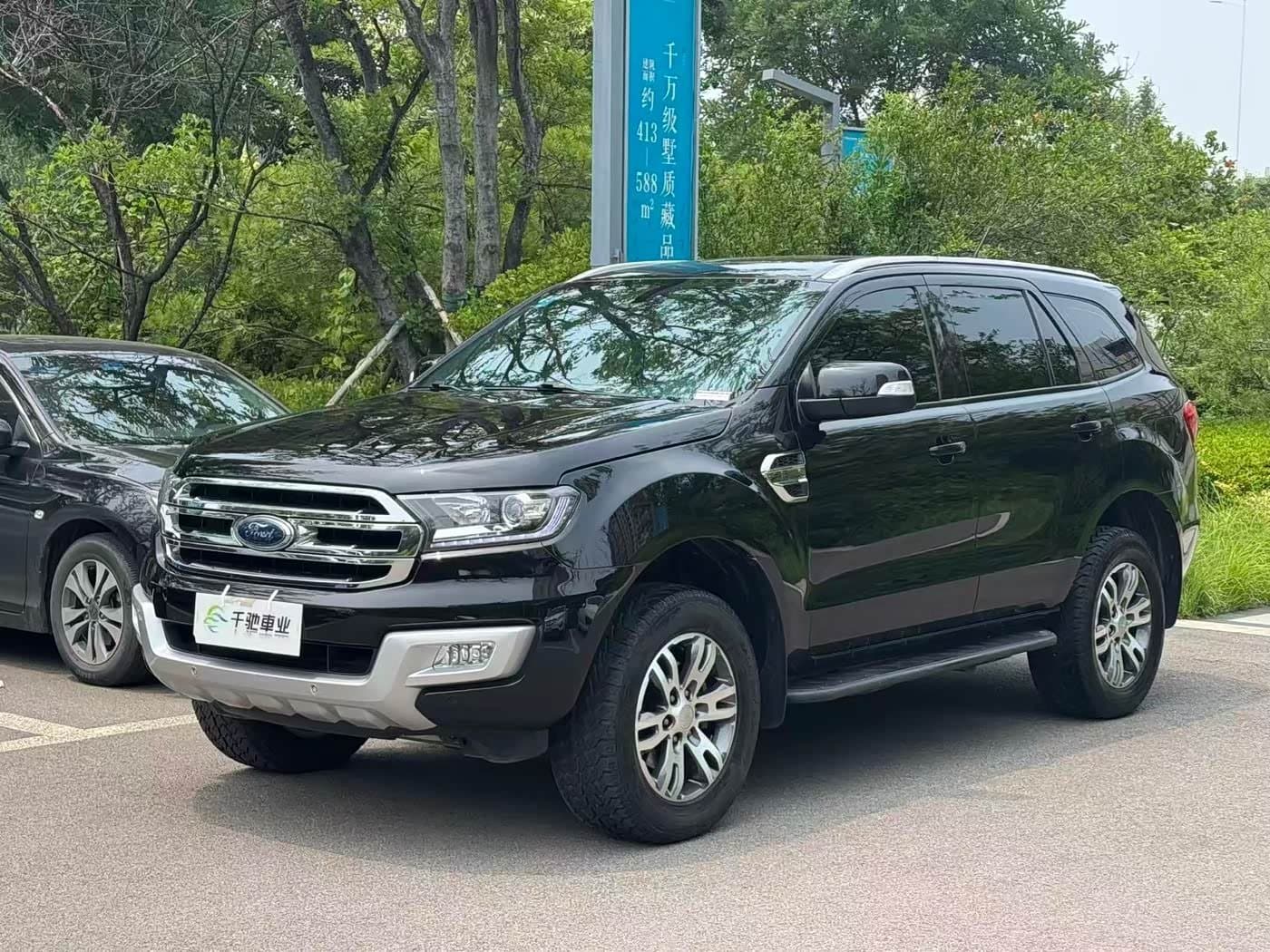 2017 Ford Everest Black, 40,000 km, China export – photo 1