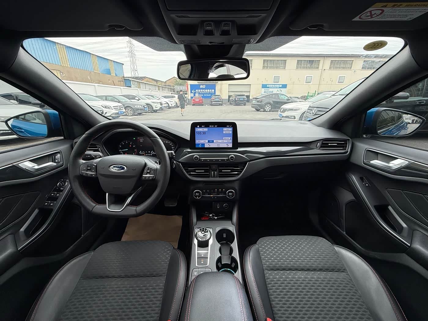 2019 Ford Focus Blue, 69,000 km, China export – photo 4