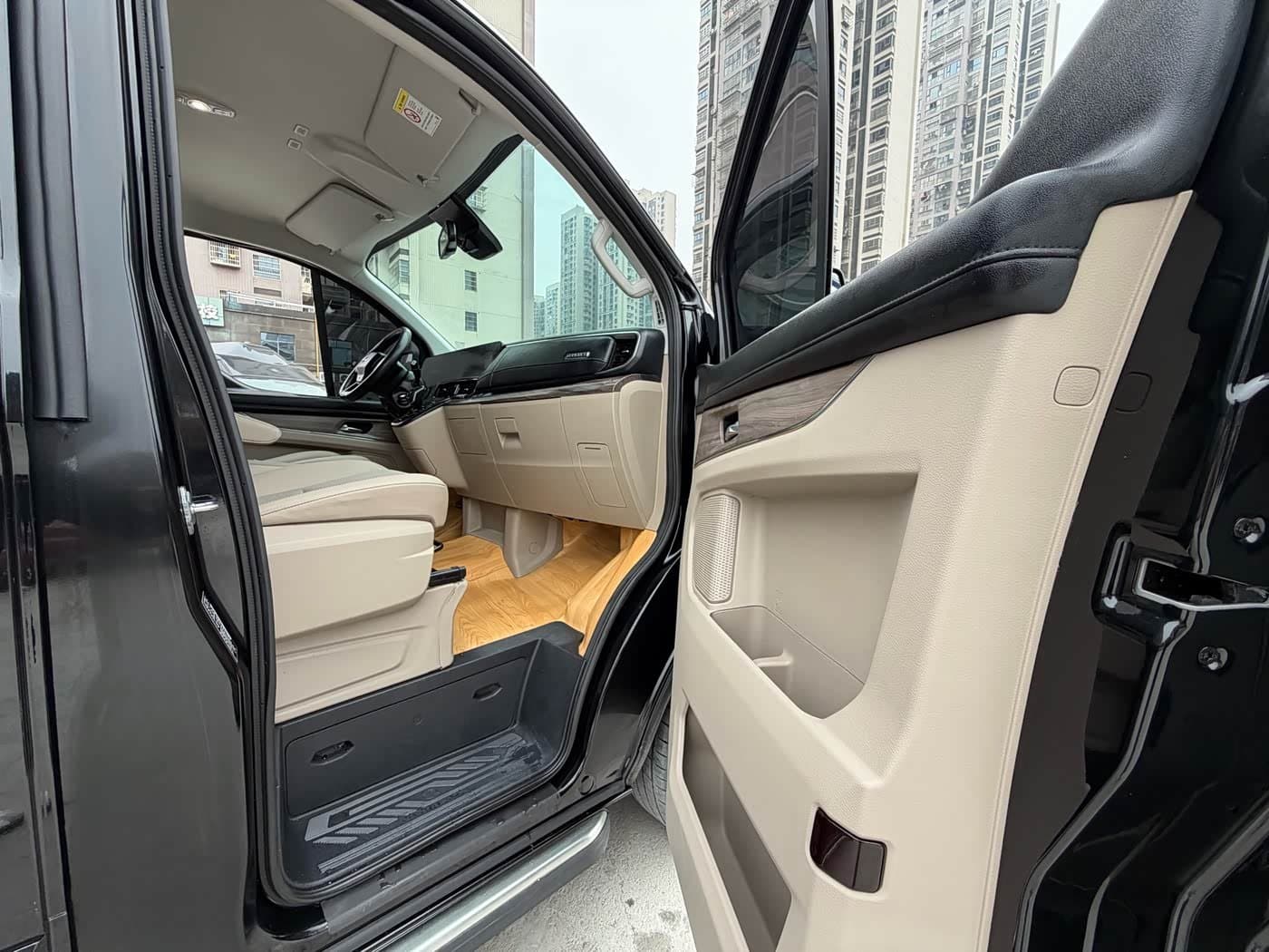 2023 Ford Tourneo Black, 50,000 km, China export – photo 5