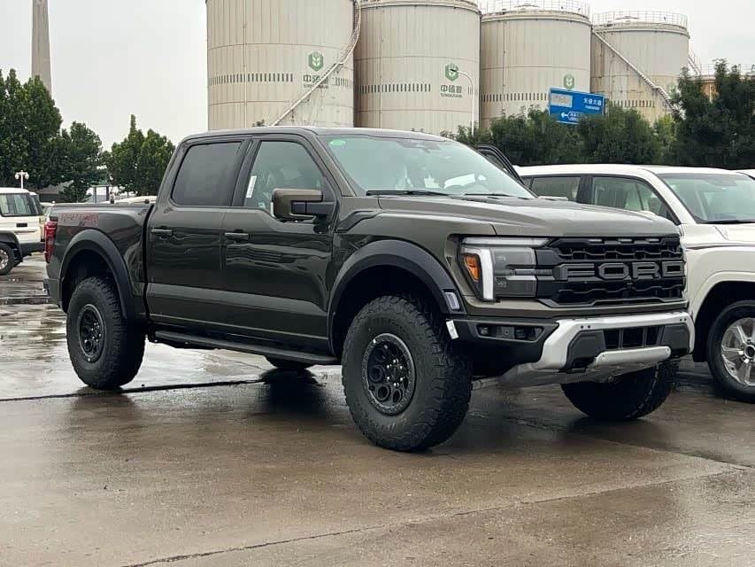 2025 Ford F-150 Raptor 银灰色, 100 km, China export – photo 1
