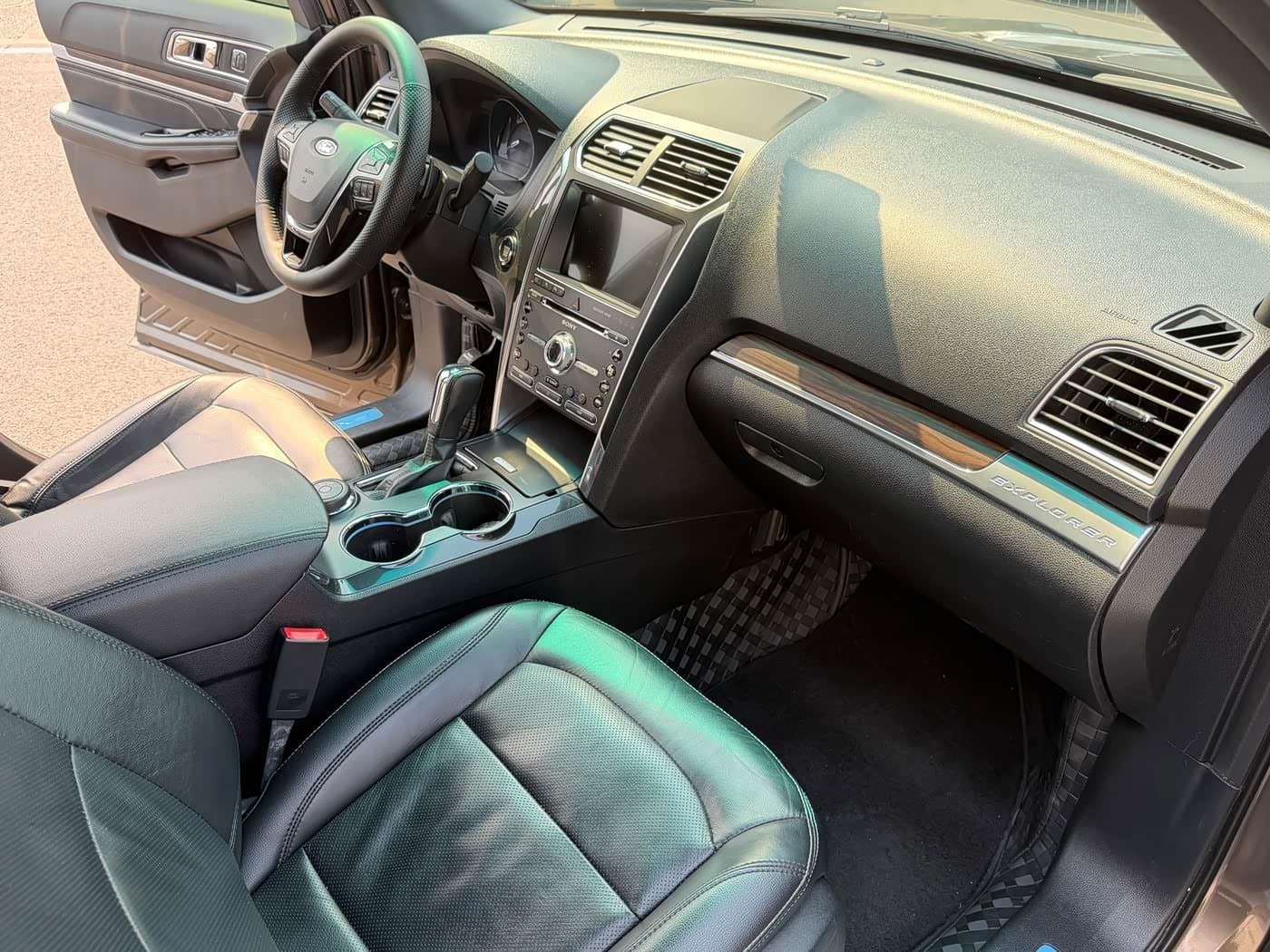 2015 Ford Explorer Champagne, 90,000 km, China export – photo 5