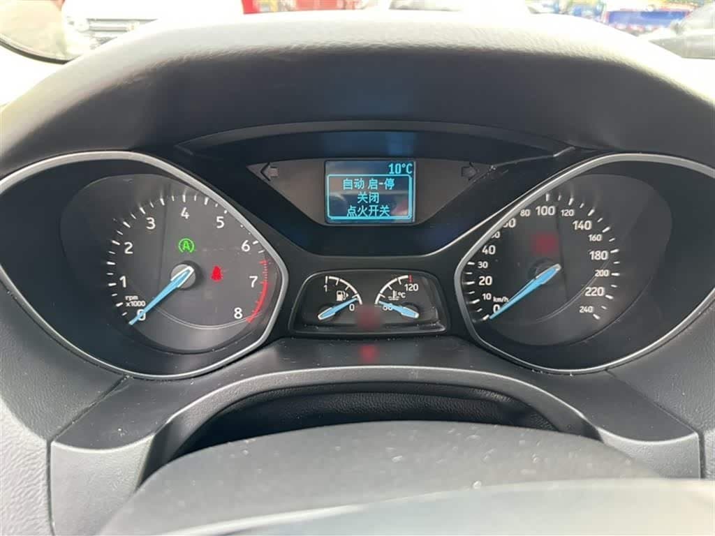 2015 Ford Focus White, 46,700 km, China export – photo 5