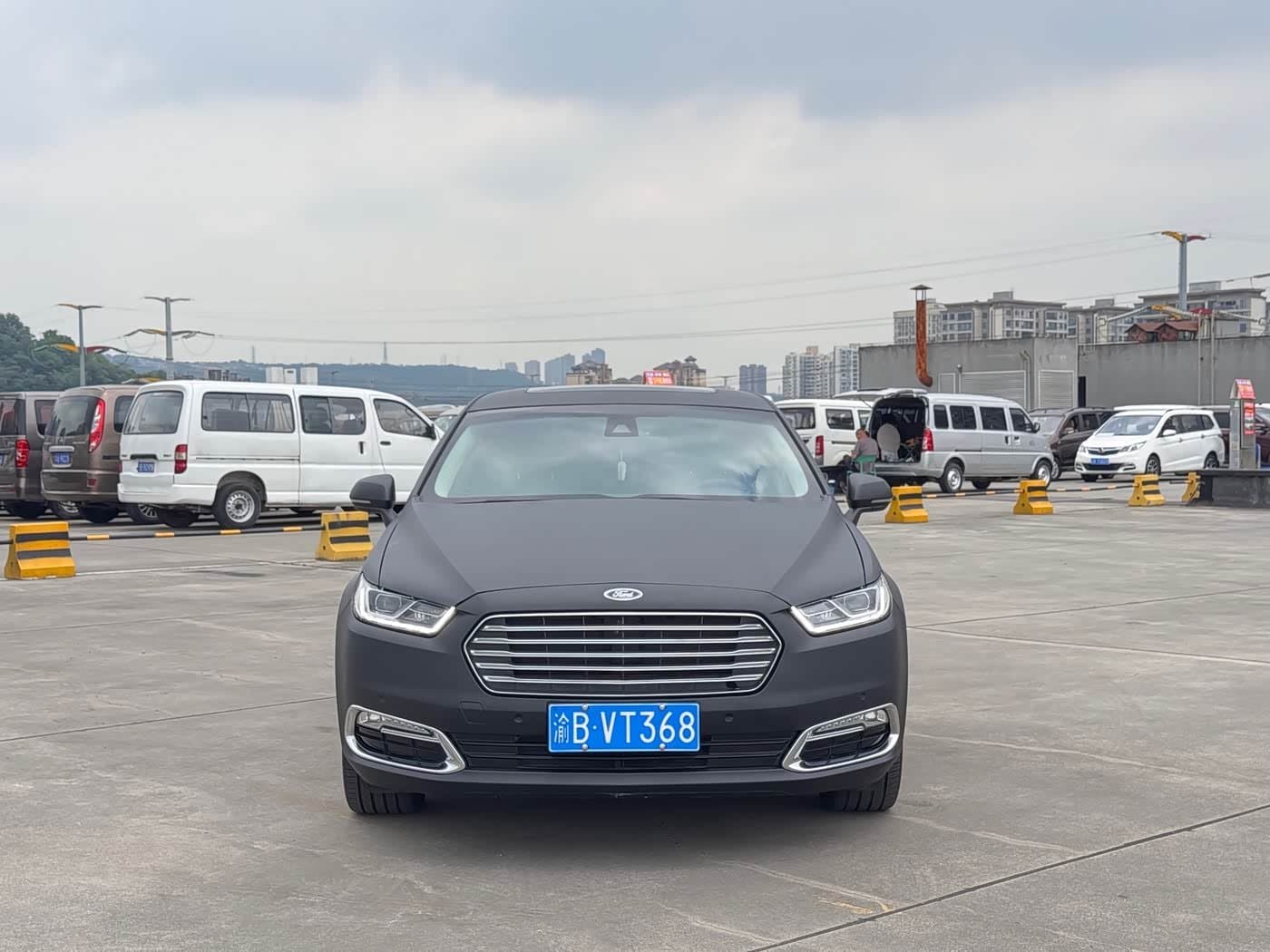 2016 Ford Taurus Black, 80,000 km, China export – photo 2