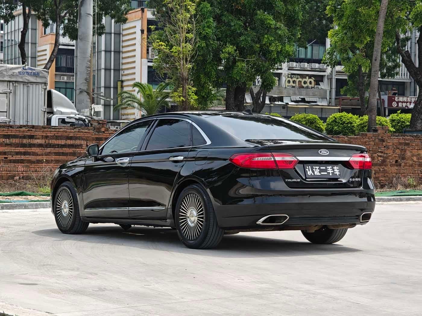 2016 Ford Taurus Black, 150,000 km, China export – photo 5