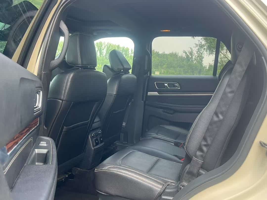 2016 Ford Explorer Champagne, 150,000 km, China export – photo 6
