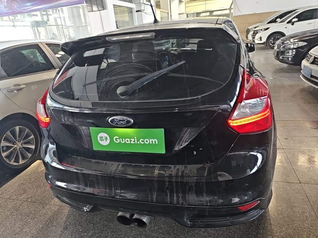 2013 Ford Focus Black, 46,400 km, China export – photo 6