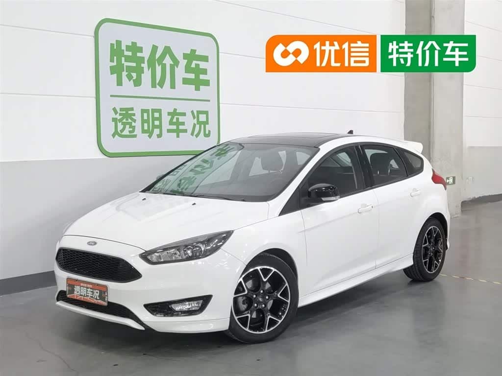 2017 Ford Focus White, 64,400 km, China export – photo 1