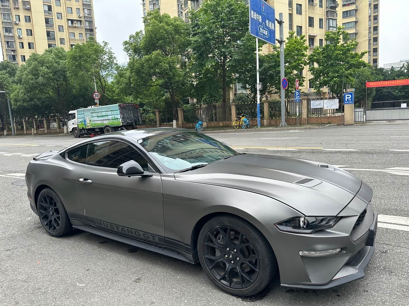 2022 Ford Mustang Red, 9,000 km, China export – photo 4