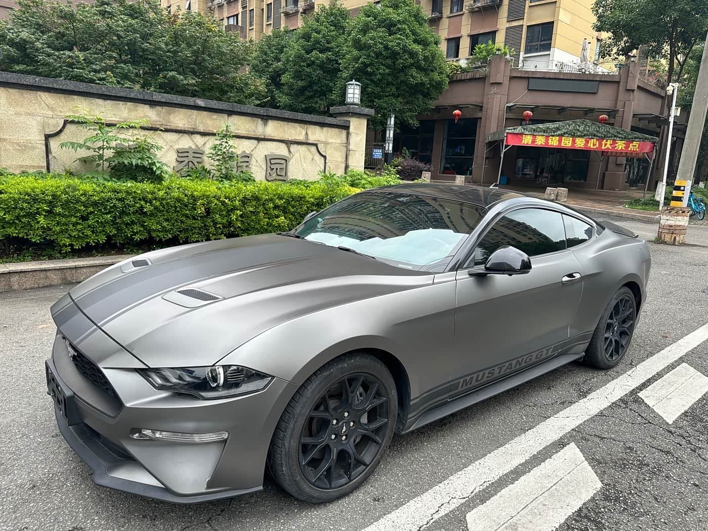 2022 Ford Mustang Red, 9,000 km, China export – photo 5