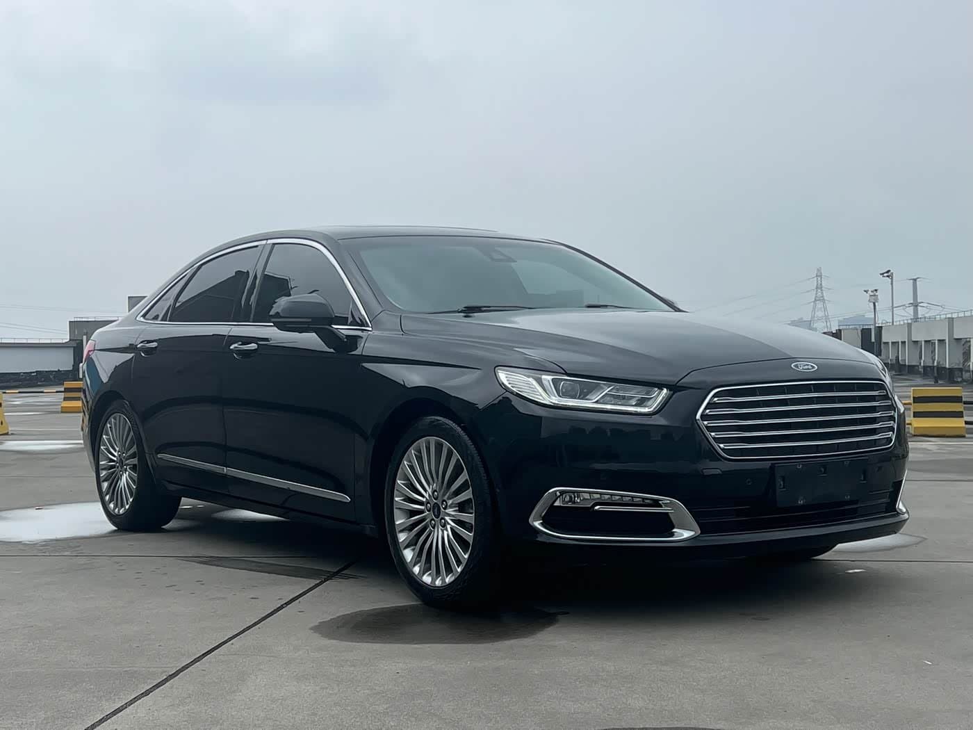 2015 Ford Taurus Black, 110,000 km, China export – photo 3