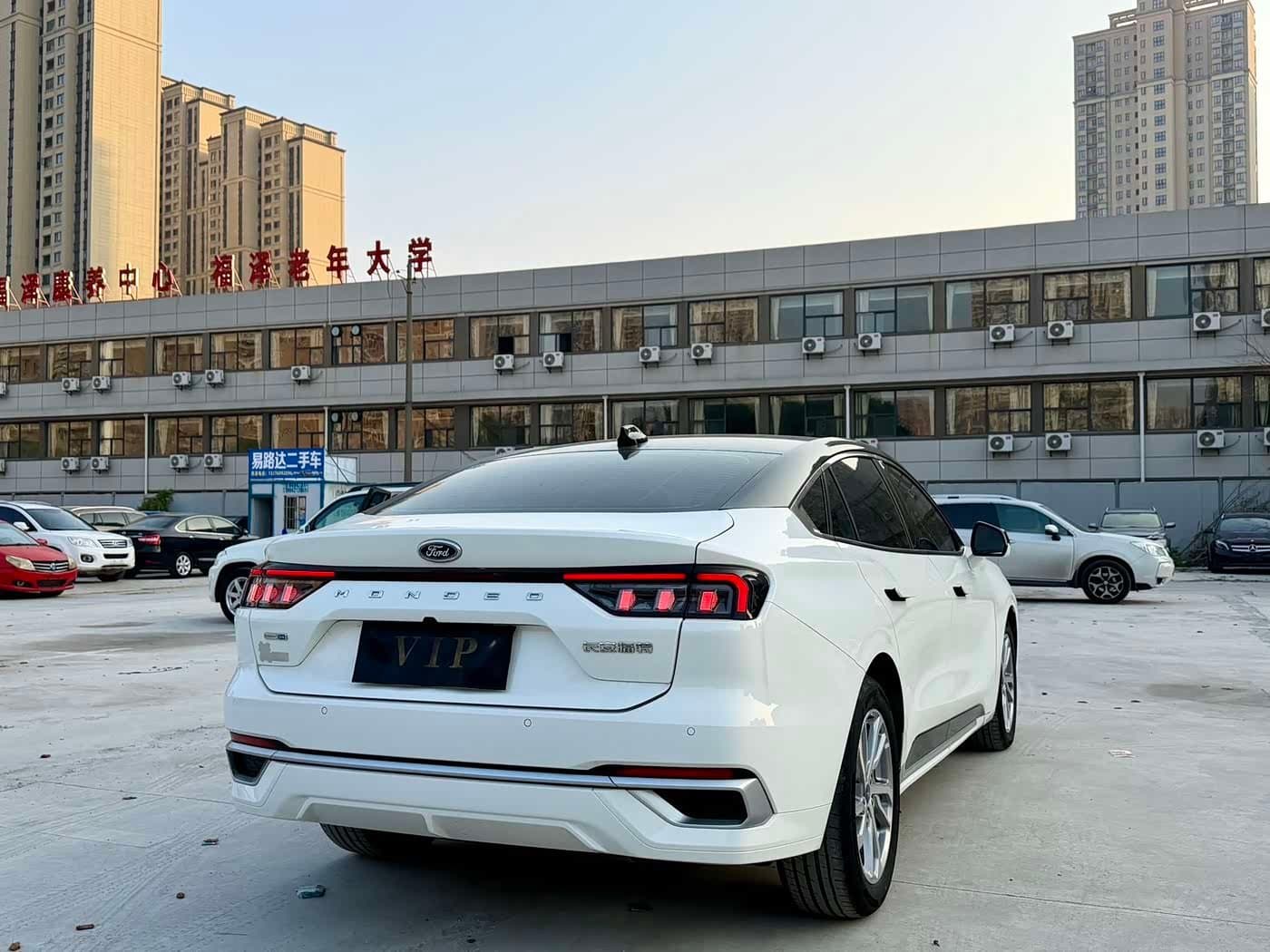 2022 Ford Mondeo White, 23,000 km, China export – photo 7